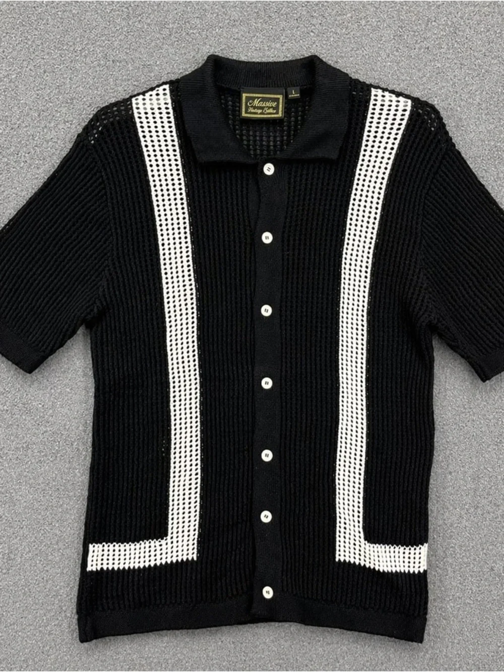 Massive Luxury Edition Men's Black And White Sweater Size Lg - Picture 1 of 7